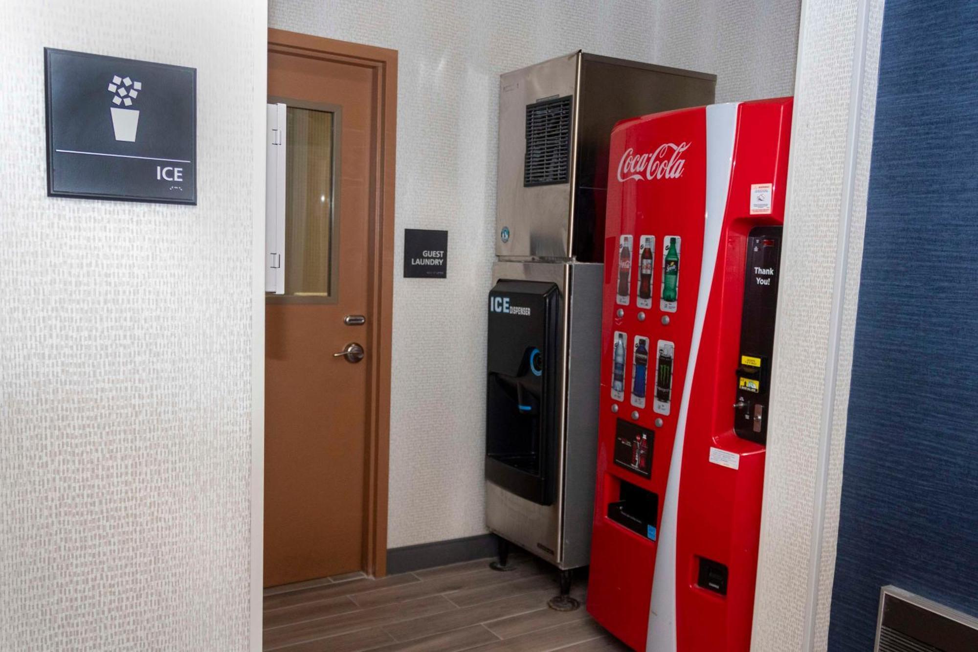 Hampton Inn & Suites Riverton Εξωτερικό φωτογραφία
